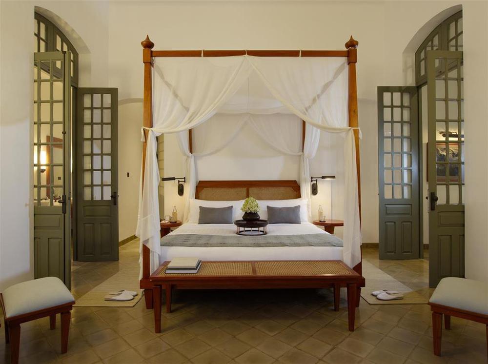 Amantaka Resort Luang Prabang Bagian luar foto